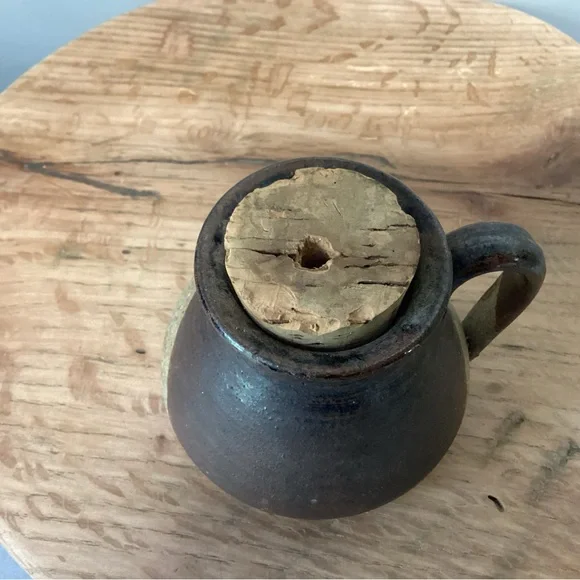 🟤 Vintage - Two Toned Handmade Ceramic Pottery Jar / Creamer / Pitcher - Unique - Picture 6 of 15